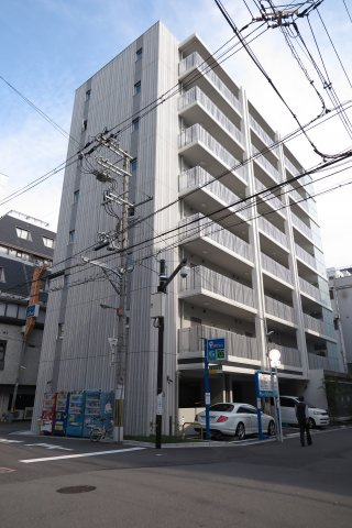クリプトメリアニホンバシの外観
