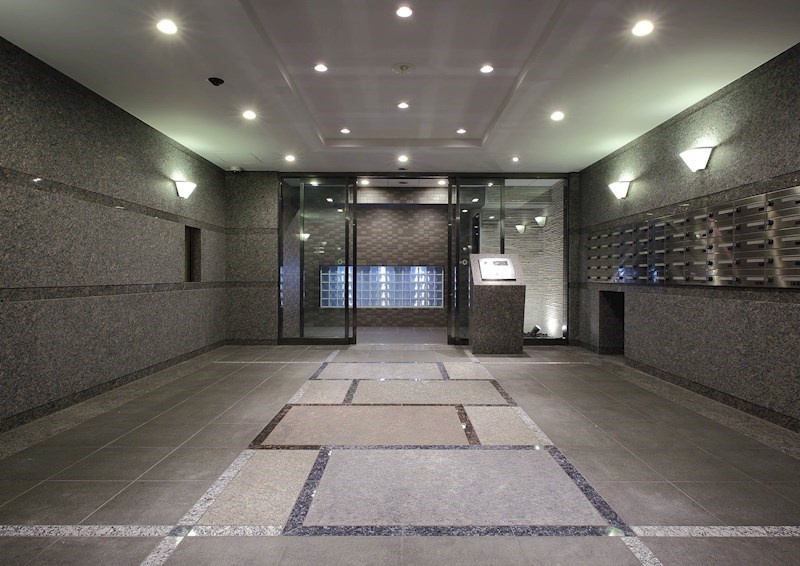 ルーブル高田馬場参番館 のエントランス