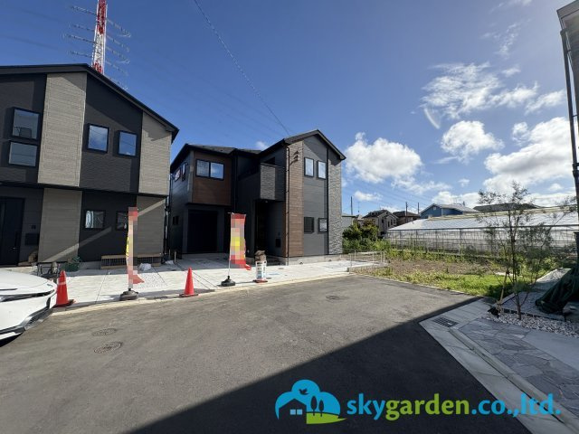 藤沢市長後3期　新築戸建　全3棟２号棟の前面道路含む現地写真|前面道路含む現地写真です