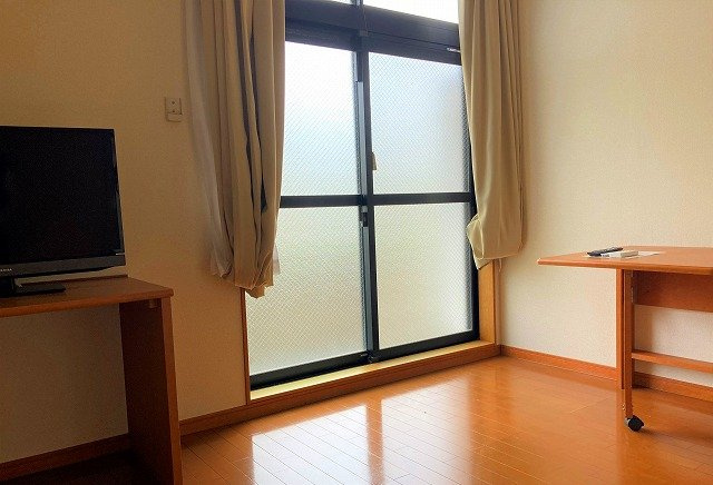 レオパレスハーモニーの居間・リビング|ゆったり過ごせる居間です