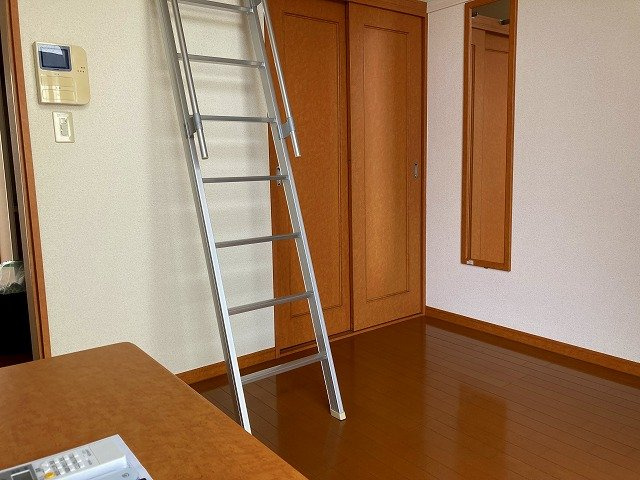 レオパレスハーモニーの居間・リビング|ゆったりとした居間です