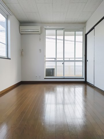 ルミエール二番館の内装|内装は落ち着いています