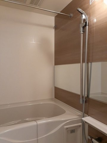 カームプレイン森崎の浴室|落ち着いた空間のお風呂です