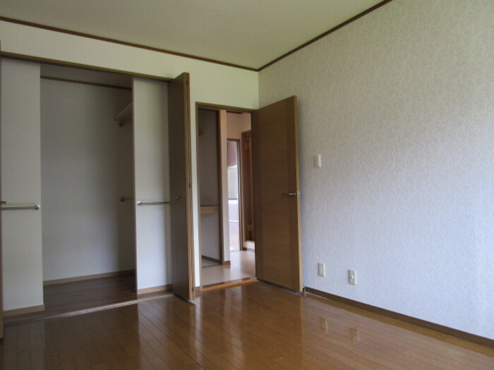 コーエイラポール日吉 弐番館の寝室|洋室