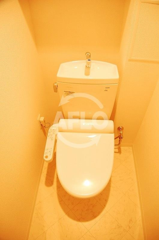 ADWResidence松屋町のトイレ|ADWResidence松屋町　温水暖房便座