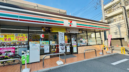 クレストハイムの周辺