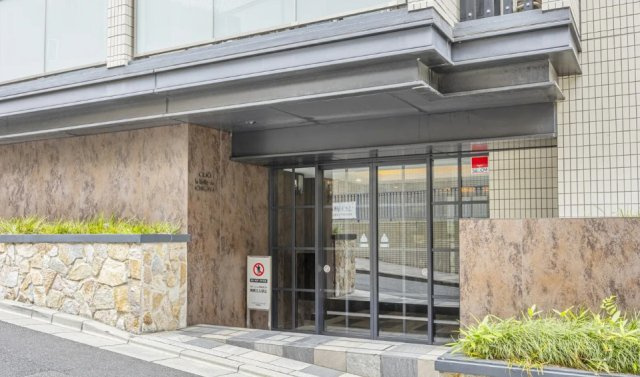 クリオラベルヴィ市ヶ谷のエントランス|クリオラベルヴィ市ヶ谷