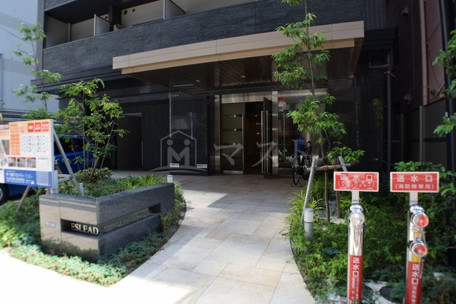 エスリード心斎橋ＬＵＸＵＥのエントランス