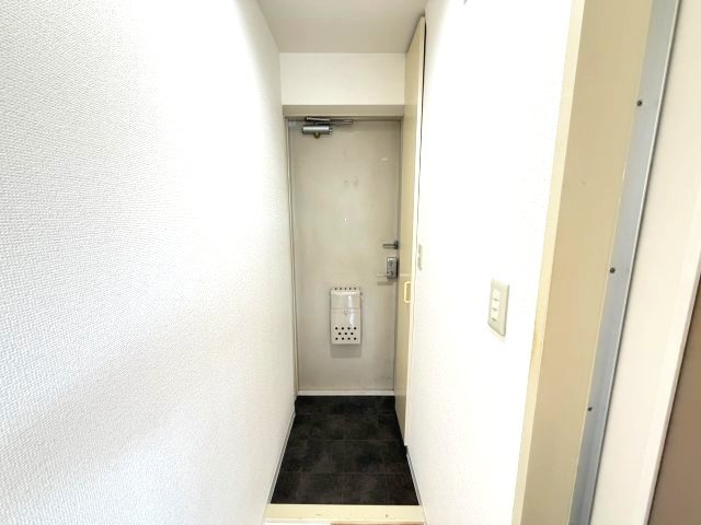 北小金ハイツの玄関