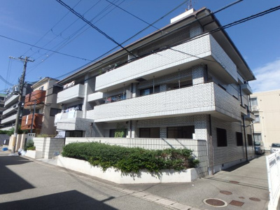 【外観】 | クリスタルパレス | 外観は落ち着いています