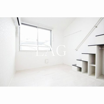 【居間・リビング】 | ハーモニーテラス梅田 | 洋室のお部屋です。