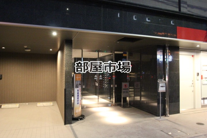 クレイシア秋葉原のエントランス