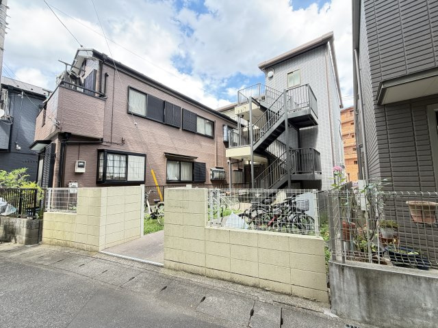 北小金ハイツのエントランス