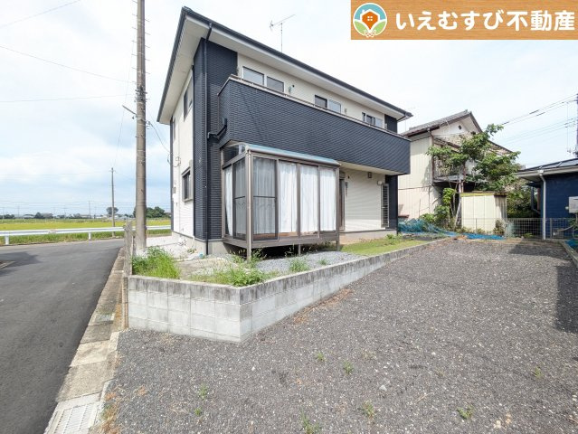 熊谷市上江袋　中古戸建の外観|今すぐ新生活をスタートできます！
空き物件なので内見可能！すぐにお引越しできると思うと嬉しいですね♪