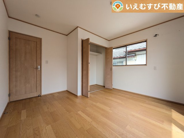 熊谷市上江袋　中古戸建の寝室
