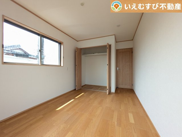 熊谷市上江袋　中古戸建の洋室
