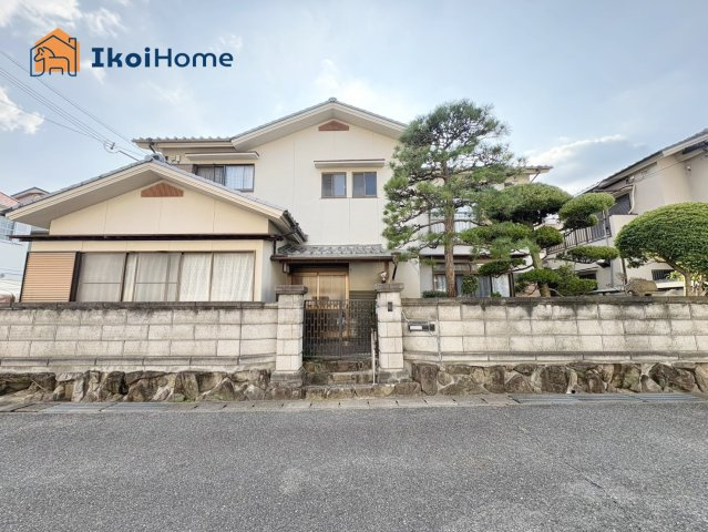 神戸市西区大津和２丁目　中古戸建の玄関|～ご見学に関して～平日や夜間でもご案内可能。決まったお時間で身動きが取れない方も臨機応変に対応します