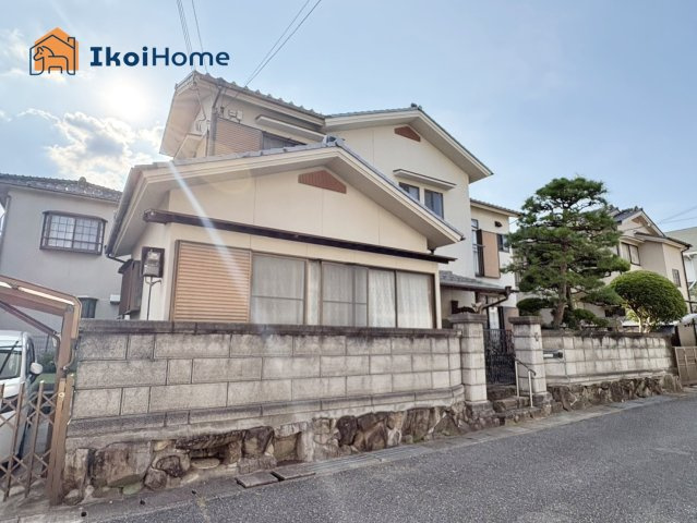 神戸市西区大津和２丁目　中古戸建のエントランス|●年中無休：当日予約可●一戸建ての多いエリア、静かで落ち着いた雰囲気です！