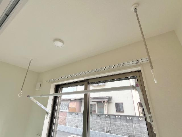【設備】 | Ｆａｂｒｉｃｉｕｓ　Ｂｅｌｌｕｓ | 室内物干し（イメージ）