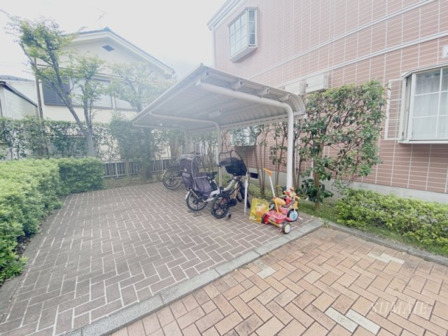 グローバルシティ参番館のその他共用部分|駐輪場あります！