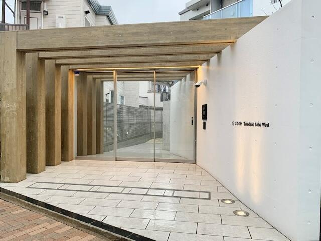 ＺＯＯＭ高田馬場ＷＥＳＴのエントランス|エントランスです