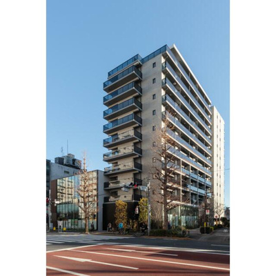 【外観】 | Terra蚕糸の森 | 鉄筋コンクリート造のがっちりとした建物。