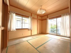 高知市杉井流　中古戸建ての和室