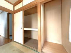 高知市杉井流　中古戸建ての収納