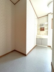 高知市杉井流　中古戸建ての脱衣所