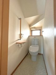 高知市杉井流　中古戸建てのトイレ|１F:トイレ