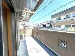 高知市杉井流　中古戸建てのバルコニー
