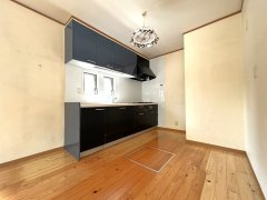 高知市杉井流　中古戸建てのキッチン
