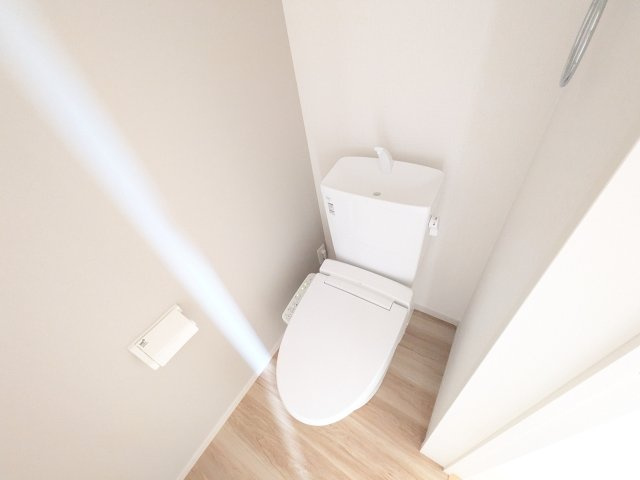 日立市相賀町　2期　新築戸建てのトイレ|高い節水性能で、水道代を大幅にカット。環境とお財布に優しく、家計をしっかりサポートします。
もちろん温水洗浄便座付きです♪