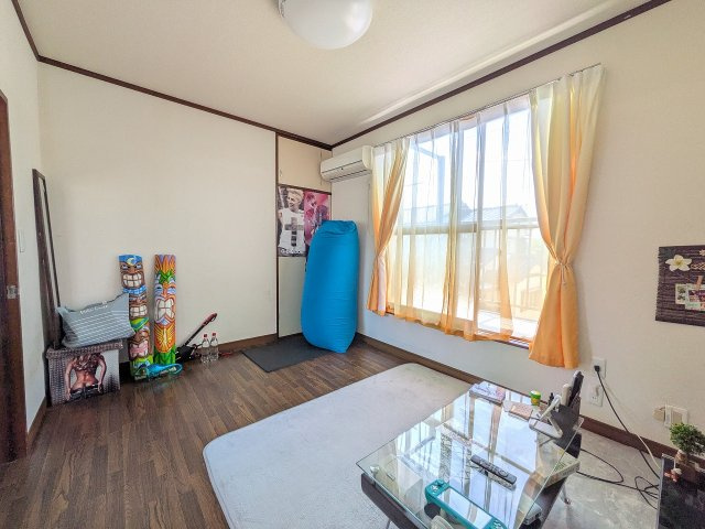 八王子市　川口町　中古戸建て（5LDK）の洋室|～２階中央にある6.0帖の洋室です～