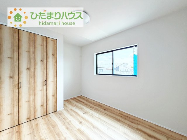 【洋室】 | 牛久市中央1丁目　新築戸建　1号棟 | 机にベットを置けば子供部屋の完成です！