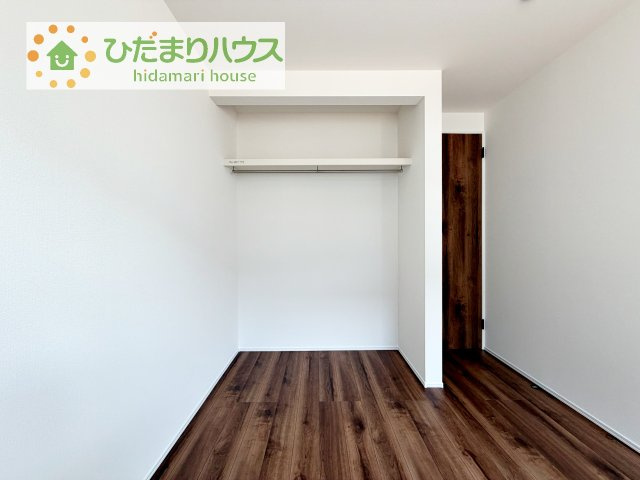 【収納】 | 牛久市中央1丁目　新築戸建　3号棟 | ハンガーパイプ付でお洋服の出し入れもラクラクです！