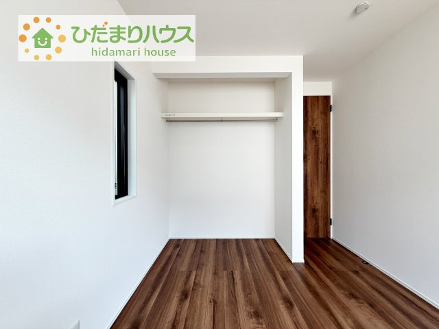 【収納】 | 牛久市中央1丁目　新築戸建　3号棟 | ハンガーパイプ付でお洋服の出し入れもラクラクです！