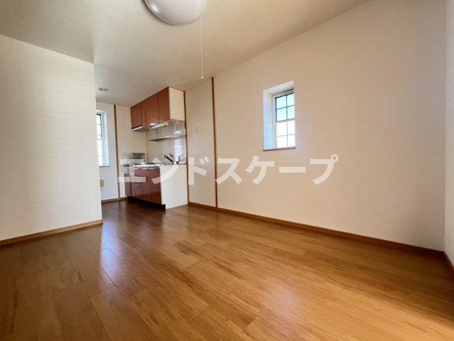 ララ・メゾンＢの居間・リビング|高崎、前橋のお部屋探しはエンドスケープまで！お客様の理想お聞かせ下さい♪