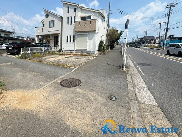 中古戸建　茅ヶ崎市中島の前面道路含む現地写真