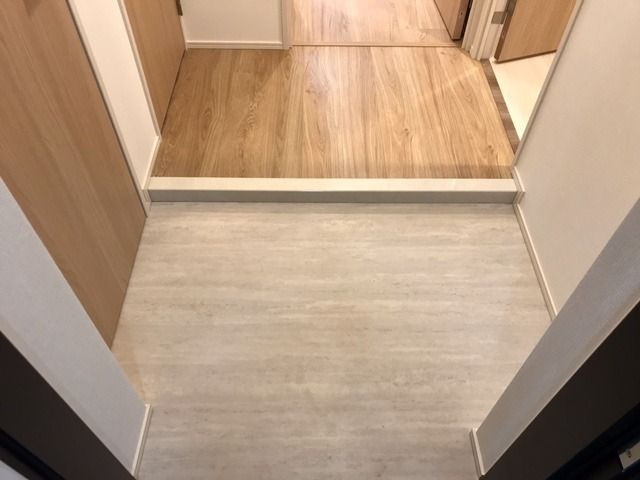 ザ・オベリスクイマドの玄関