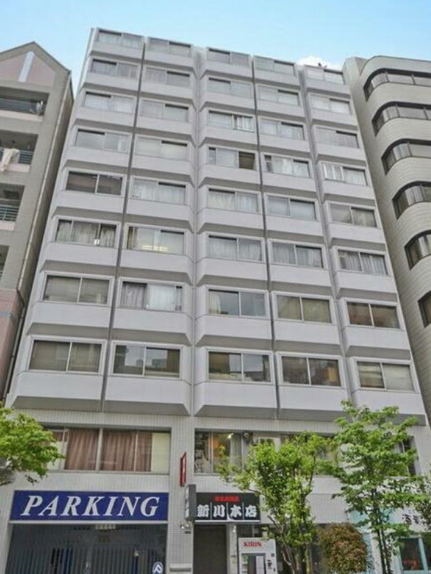 ストークマンション新川の外観