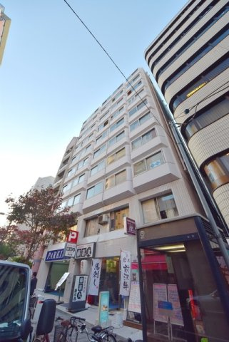 ストークマンション新川の外観