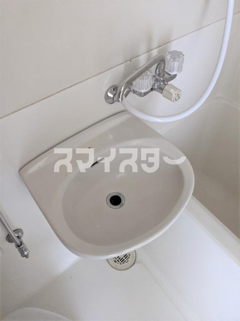 青梅市東青梅４丁目の賃貸マンションの洗面所
