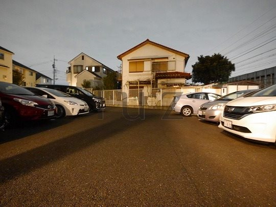 ドルチェ横濱鶴ヶ峰の駐車場
