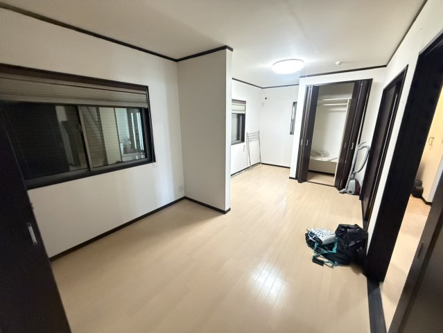 泉佐野市日根野　中古戸建の洋室