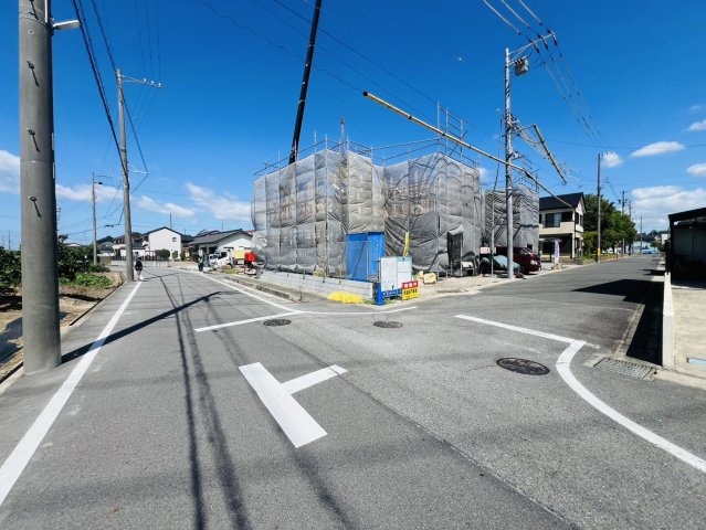 碧南市池下町3-31『仲介手数料無料』新築一戸建て・建売の前面道路含む現地写真