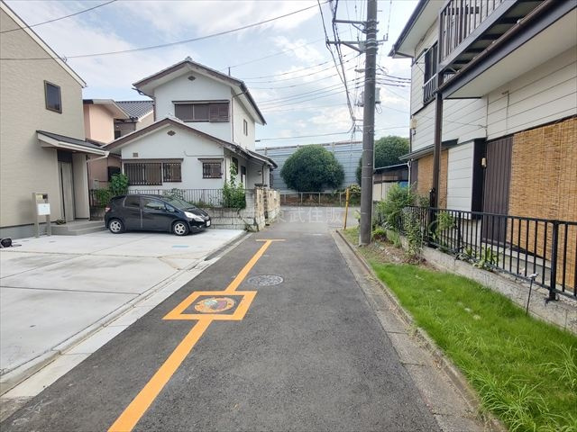 【前面道路含む現地写真】の画像