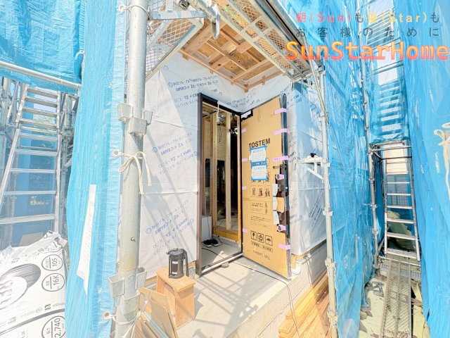 【サンスターホーム】羽村市羽加美1丁目　長期優良新築3号棟の玄関