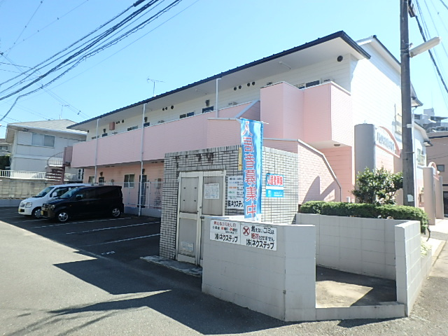 フローラ博多南Ⅰ・Ⅱの駐車場|カースペースがあります