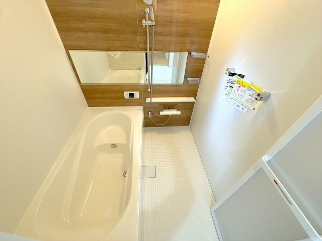 【浴室】 | ふじみ野市丸山4丁目　新築一戸建住宅　全1棟　(ふじみ野店) | 一帖ある広々とした浴室になります。浴室乾燥機付きで寒い冬でも快適に入浴することが出来ます。